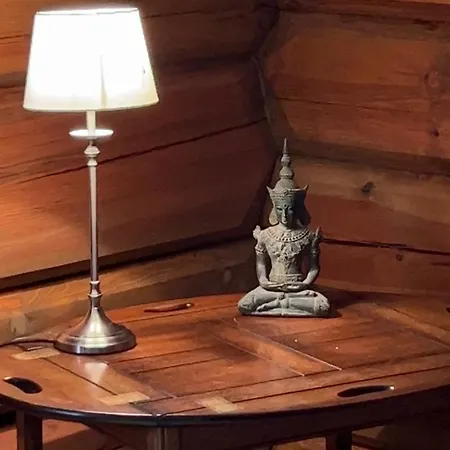 B&B 