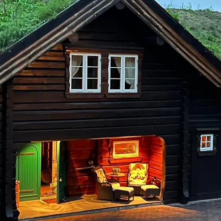 B&B 